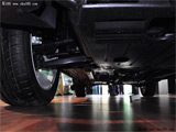 2011款Jeep指南者 动力：2.4L发动机配6速CVT