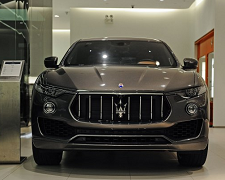 /maserati/LevanteS