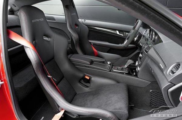 奔驰C63 AMG Black Series 正式发布,奔驰C63 AMG Black Series怎么样行情优惠