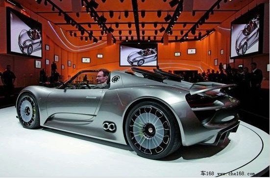 1338.8万起 保时捷发售量产918 Spyder！