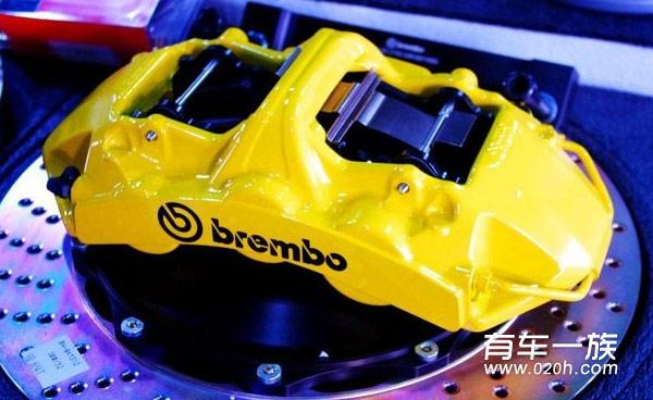 两门英菲尼迪G37s改装轻量BC轮毂及暴力Brembo 