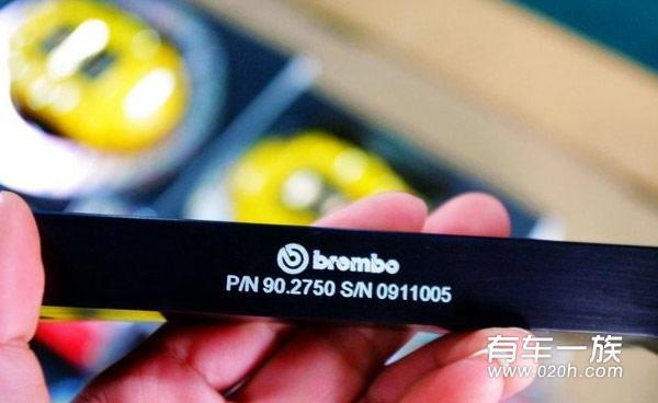 两门英菲尼迪G37s改装轻量BC轮毂及暴力Brembo 