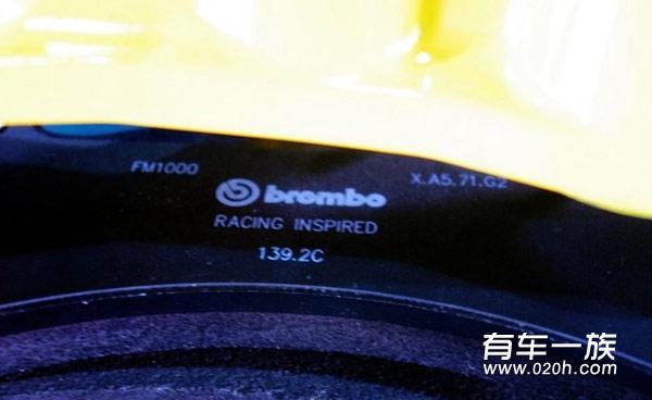 两门英菲尼迪G37s改装轻量BC轮毂及暴力Brembo 