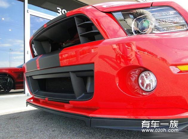 2013款红色福特野马谢尔比GT500敞蓬实拍