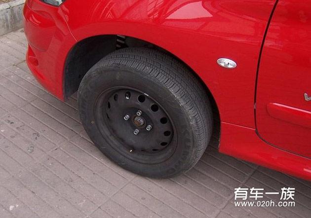 1.4VTS雪铁龙C2改装轮毂轮胎作业及改装后使用感受 