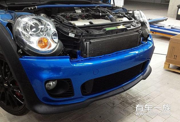 蓝色Mini Cooper S改装JCW包围作业