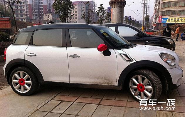 MINI Countryman改装挡泥板作业