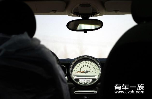 胡椒白色MINI Clubman新车车主用车感受