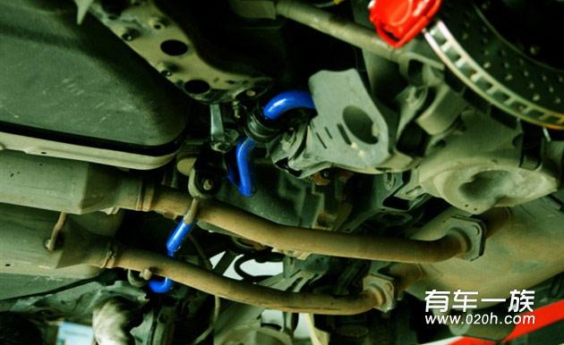 英菲尼迪EX35改装刹车_防倾杆_轮毂轮胎作业