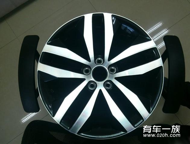 斯柯达晶锐改装轮毂 碟刹 b12避震作业
