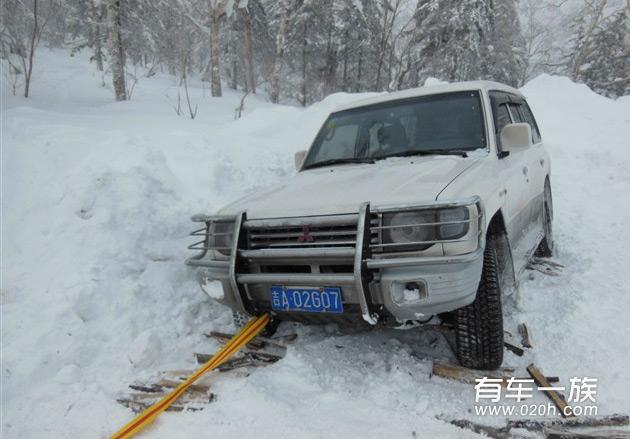 猎豹黑金刚冰雪自驾游 用车体验 雪乡之旅