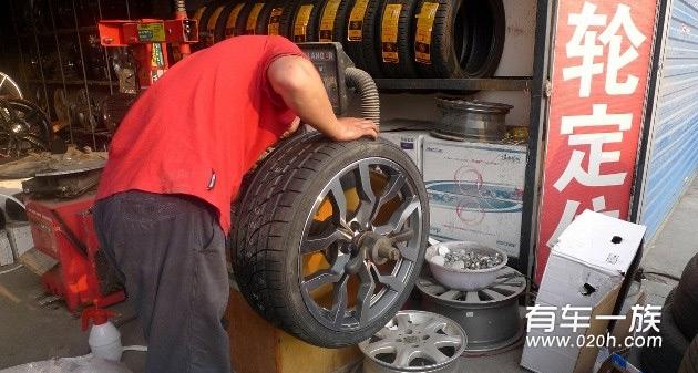 奥迪TT改装19寸轮毂与住友高性能轮胎 