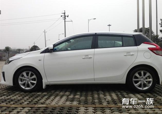 1.5MT白色丰田Yaris L致炫提车作业与价格