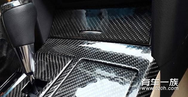 丰田2.0S凯美瑞改装碳纤维内饰