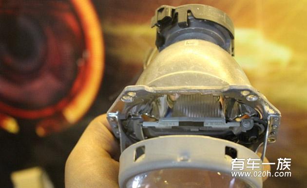 斯巴鲁xv改装氙气大灯 海拉3透镜_欧司朗4300K氙气灯