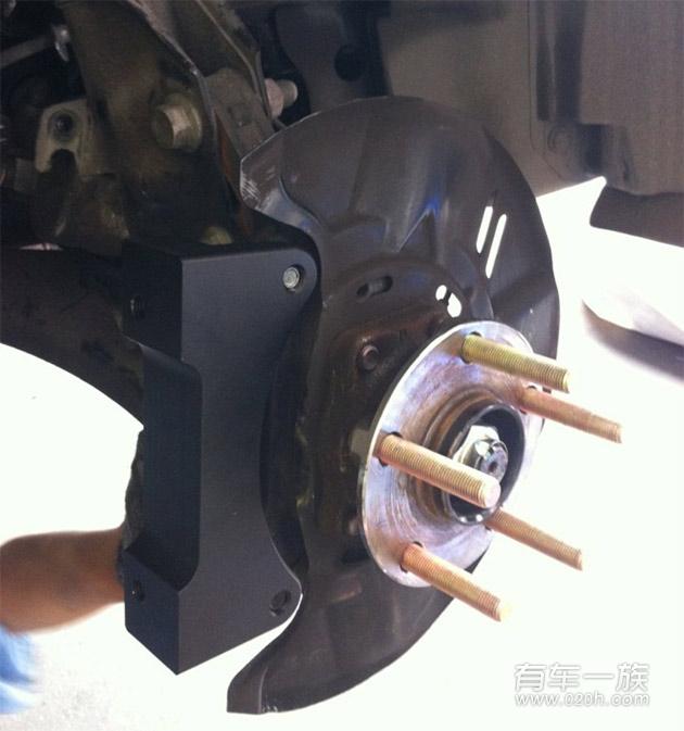 斯巴鲁XV改装前轮AP刹车 解决刹车前段偏软问题