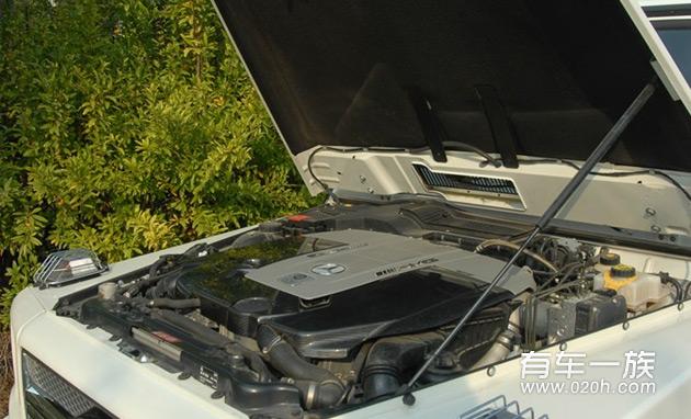 白色V12奔驰G65评价感受 外观内饰实拍