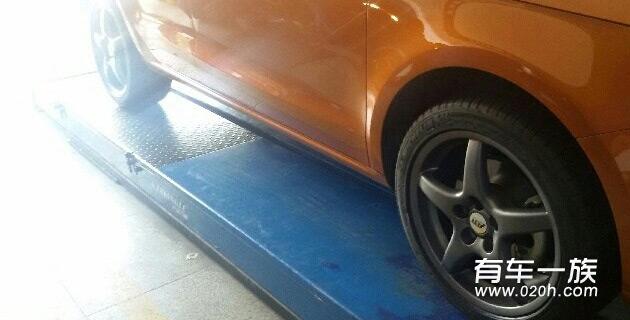 橙色奥迪A1改装德国17寸ABT轮毂轮胎与费用