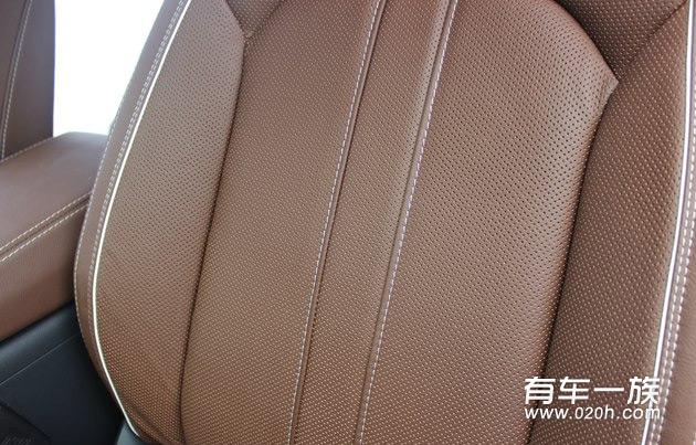 2.0T标配版黑色奥迪A6改装打孔真皮座椅内饰外观装饰