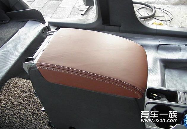 途观改装棕色真皮座椅与运动版方向盘作业与价格