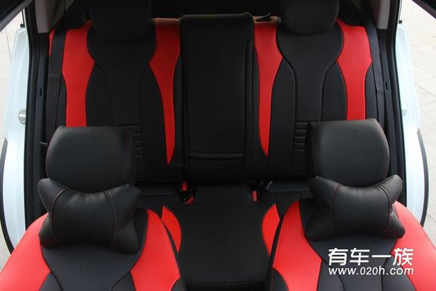 白色1.6智能现代ix25改装红黑内饰与车主用车口碑评价 