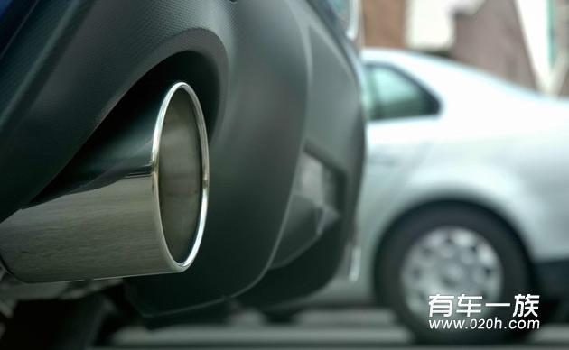 BRZ怎么样？媳妇当车模 用车10000斯巴鲁BRZ评价感受