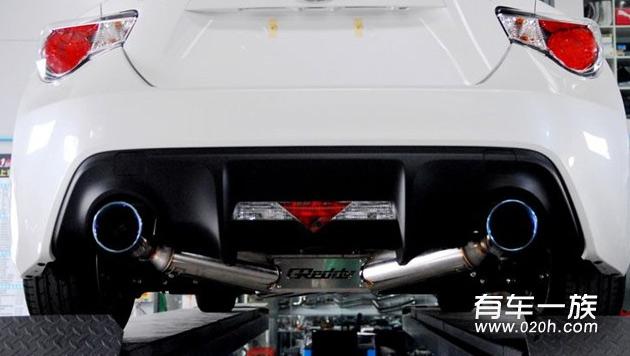 白色斯巴鲁BRZ改装Greddy GTS ver2不锈钢排气作业