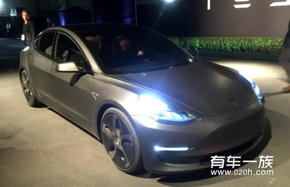 特斯拉MODEL 3车身