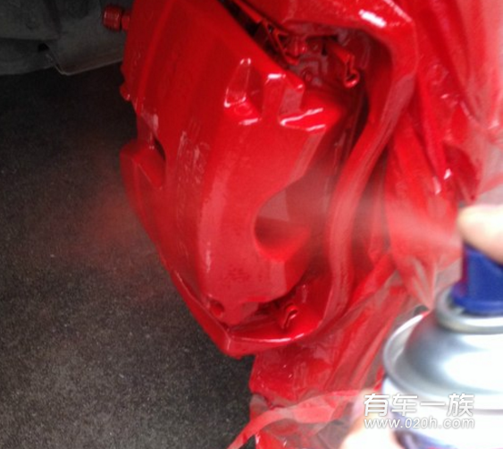 马自达昂克赛拉改装喷漆红色刹车卡钳