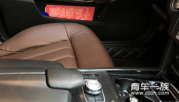 奔驰E260改装内饰贴碳纤维主控台
