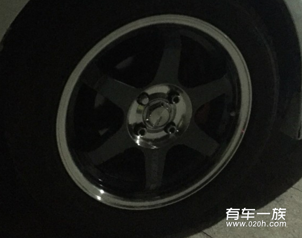 韩国起亚k2改装17寸轮毂轮胎