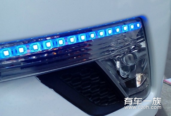 长安cs75改装日行灯LED灯带