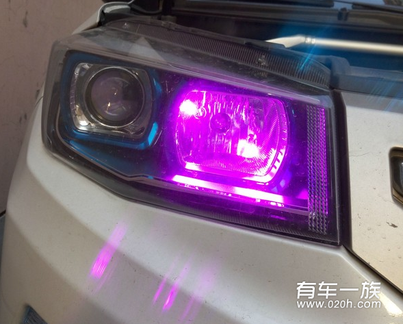 长安cs75改装示宽灯泡紫色