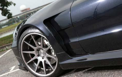 奔驰SL5.5 AMG改装碳纤引擎轮圈