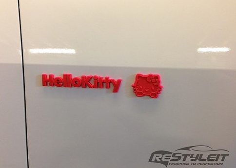 大黄蜂改装成hello kitty风是什么感觉？