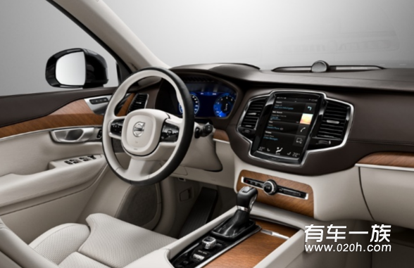 沃尔沃2017款XC90上市 售68.8-135.8万