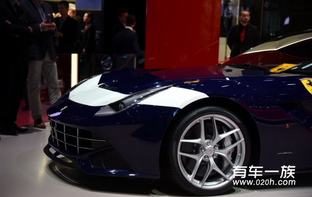 2016巴黎车展法拉利F12berlinetta The Stirling亮相