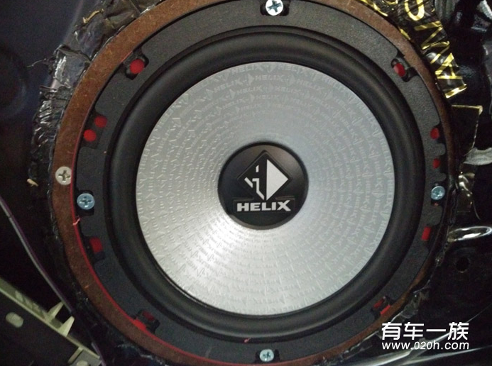 丰田皇冠汽车HELIX B62C套装喇叭音响改装