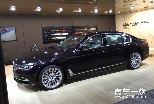 2016北京车展宝马M760Li xDrive/M760Li xDrive V12狂野亮相