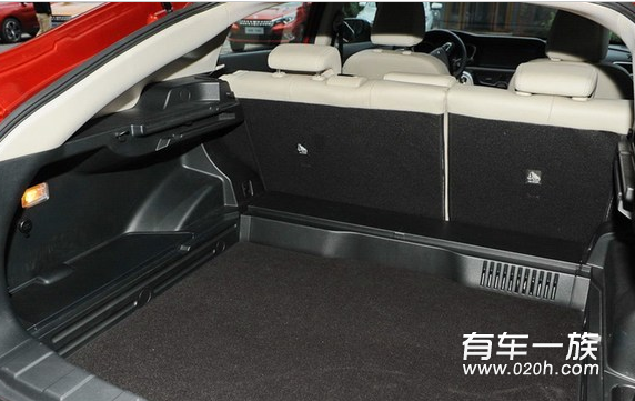  日前据国内媒体报道，东风日产启辰T90将在2016年11月18日开幕的广州车展上公布预售价，并有望在今年年底正式上市