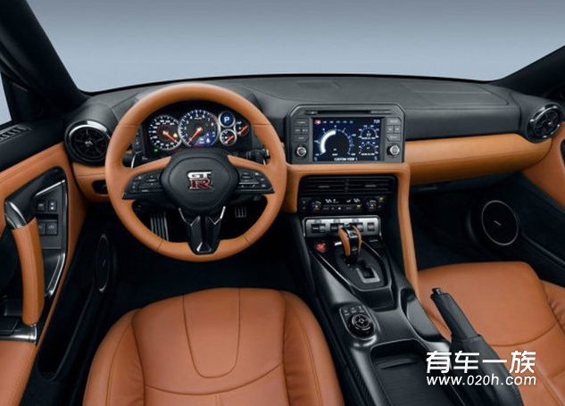 新款日产GT-R广州车展国内首发 性能升级