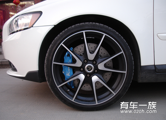 沃尔沃S40升级K-SPORT 8活塞制动套件