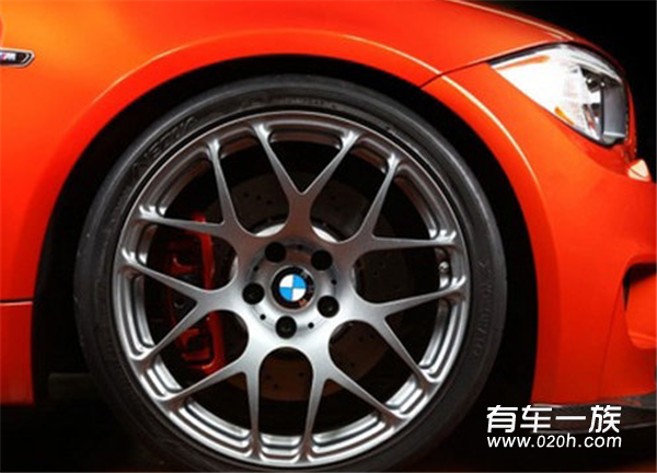 热血硬派IND个性定制版宝马1M Coupe