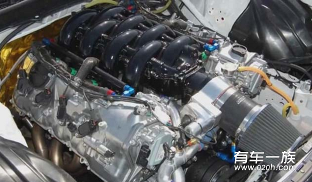 丰田GT86改装动力搭载凌志V8心脏