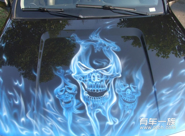 哈弗H3改装外观彩绘蓝色火焰骷髅头