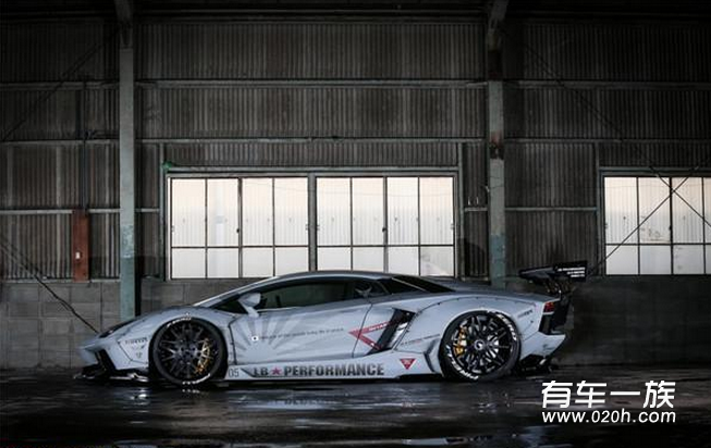 LB宽体加持兰博基尼Aventador 外观彪悍