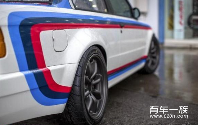 Alpina改装宝马M3（E30）艺术鉴赏 配置升级加强