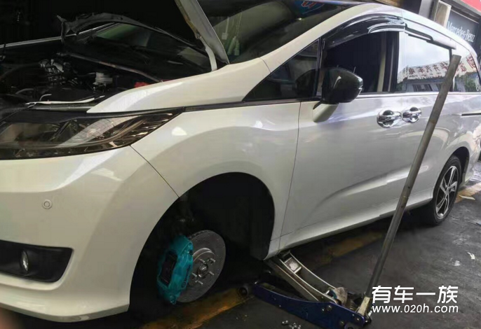 本田奥德赛改装意大利brembo活塞刹车