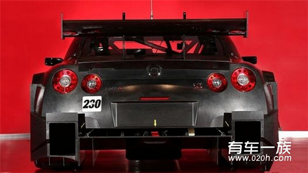 日产GTR赛车改装 征战超级GT500比赛