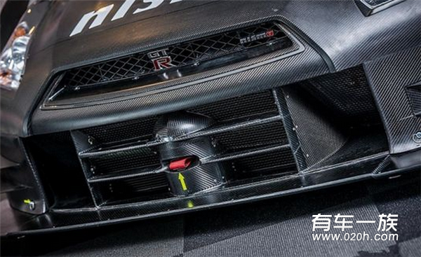 日产GTR赛车改装 征战超级GT500比赛